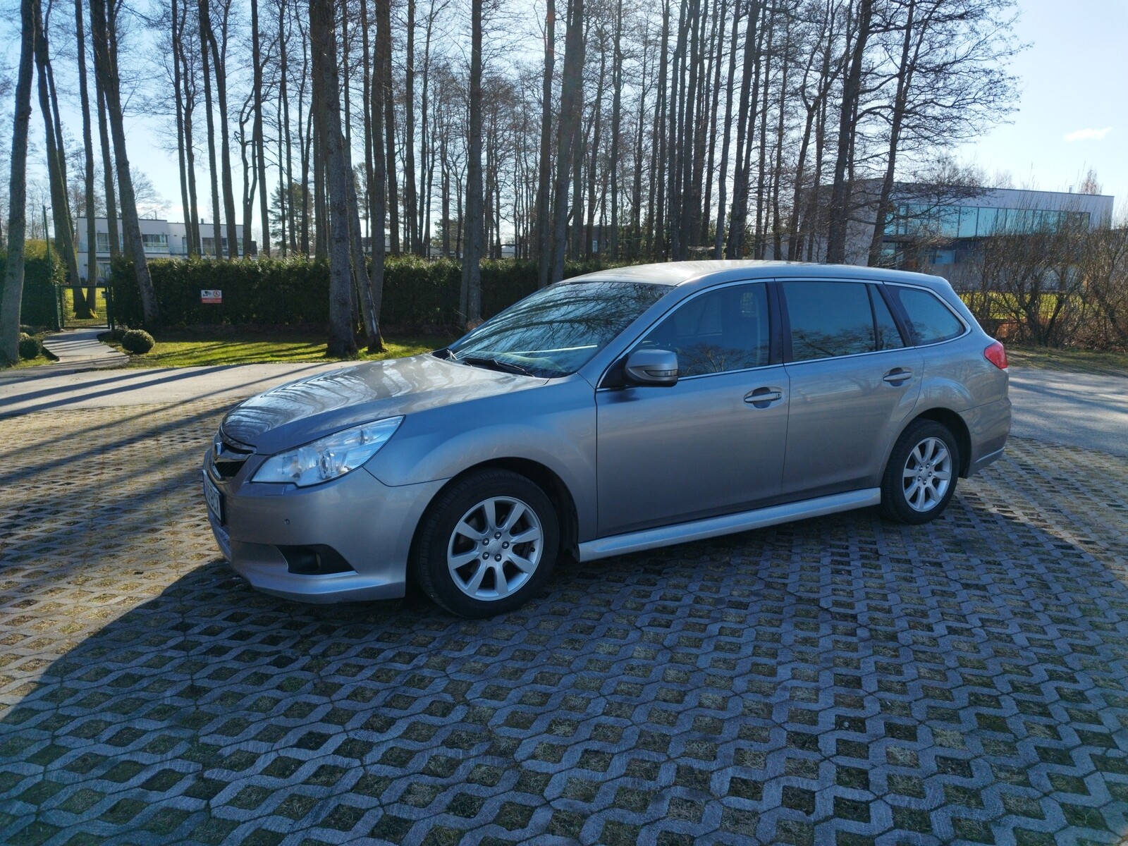 Subaru Legacy 2010, photo 5/10