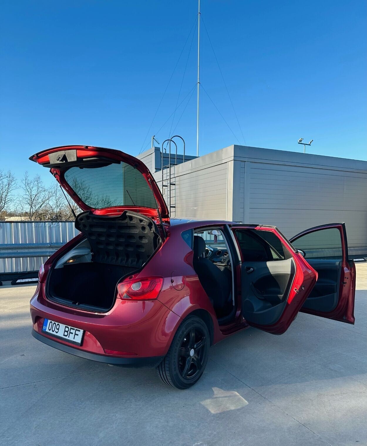SEAT Ibiza 2011, photo 4/6