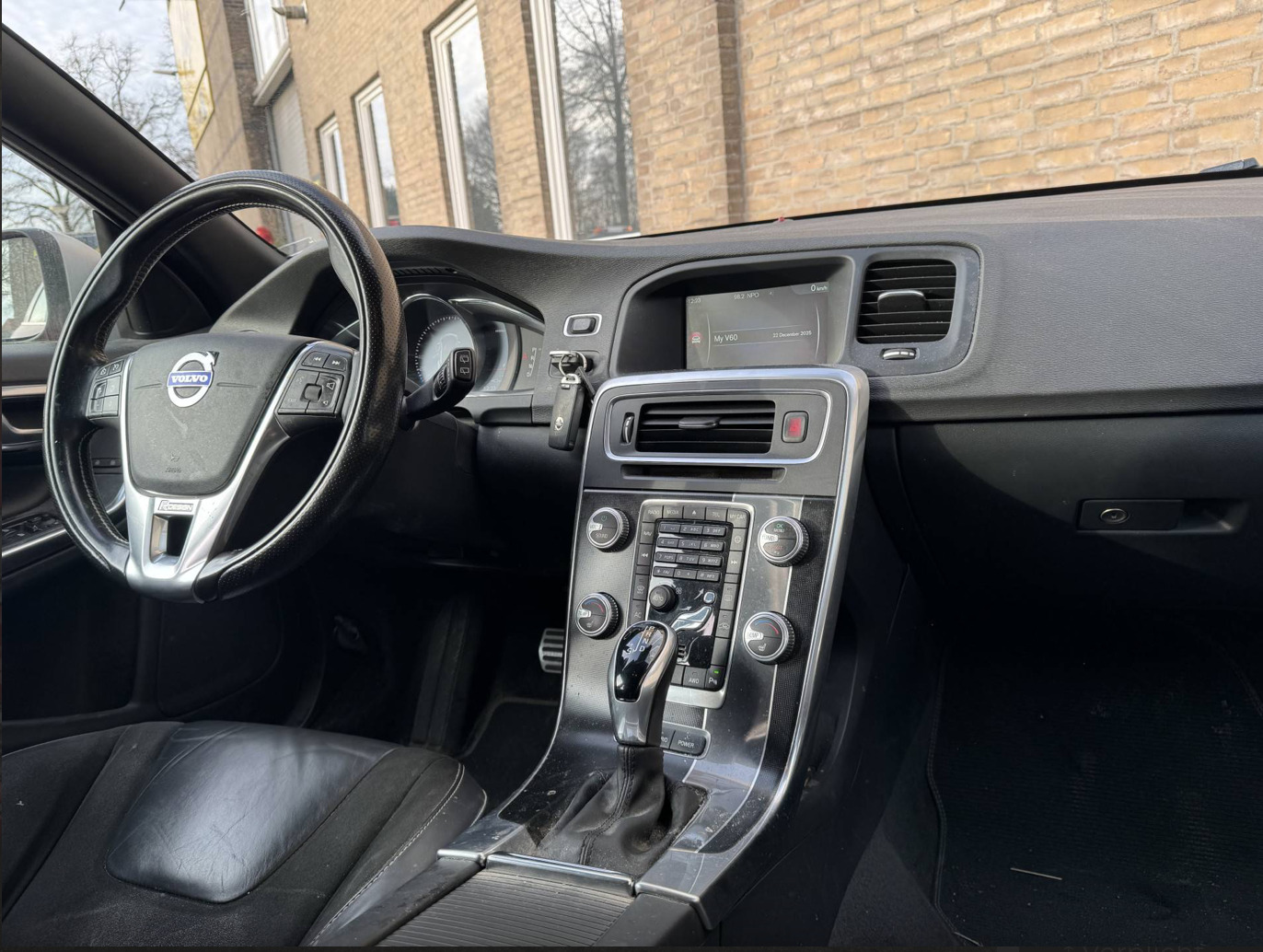 Volvo V60 2016, kuva 7/8