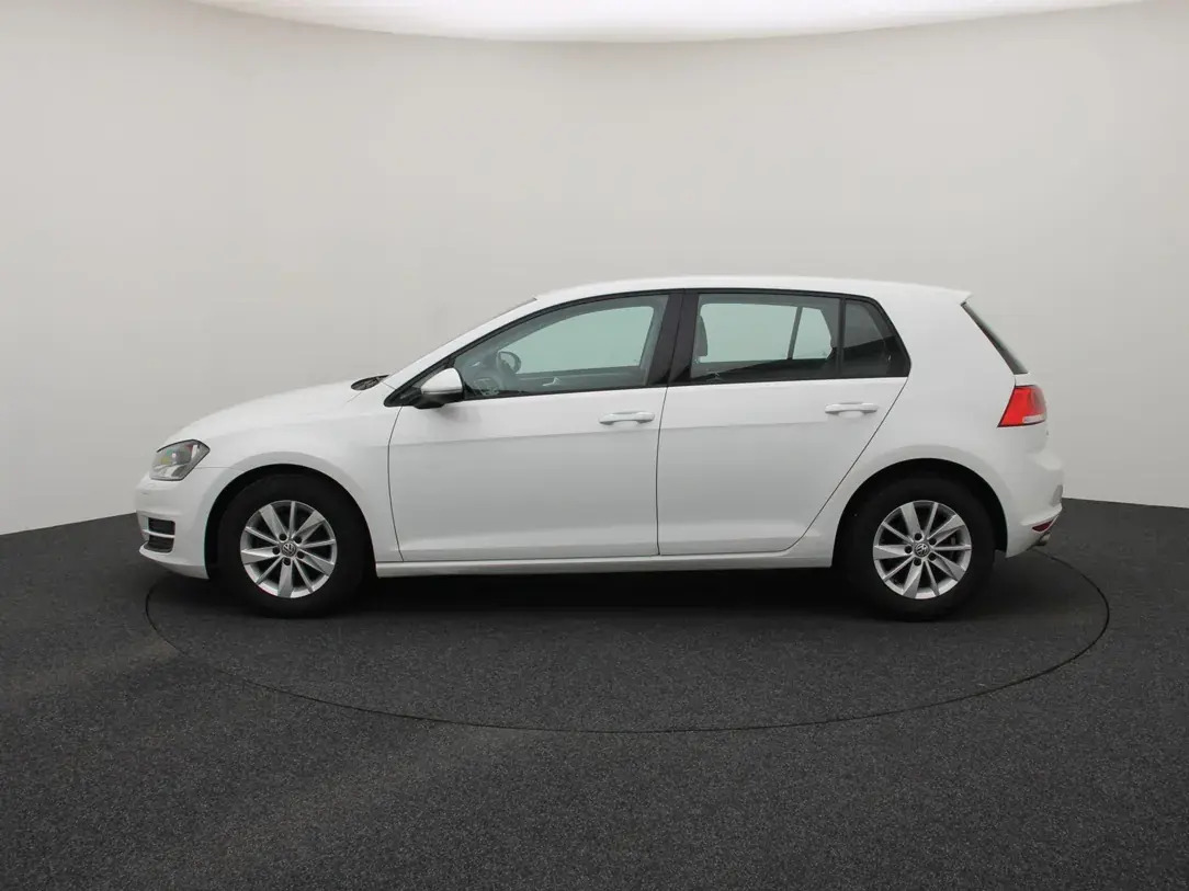 Volkswagen Golf 2016, photo 6/28