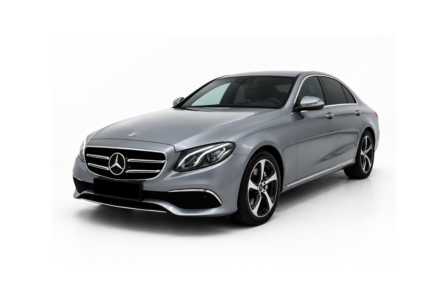 Mercedes-Benz E 220 AVANTGARDE / SPORT STYLE / 2.0 143kW