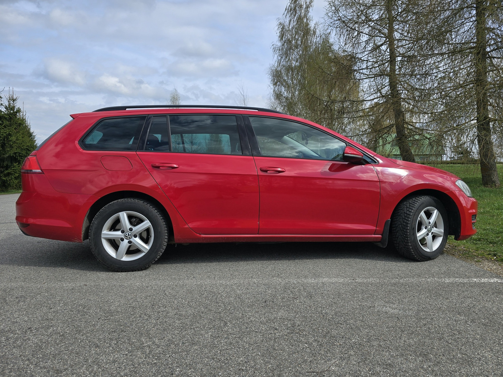Volkswagen Golf 1.6 r4 66kW