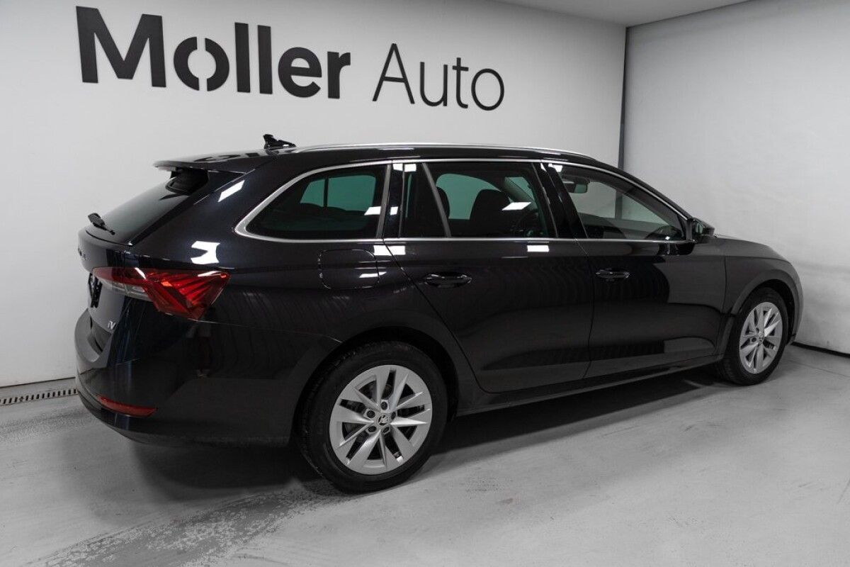 Škoda Octavia 2022, photo 4/30