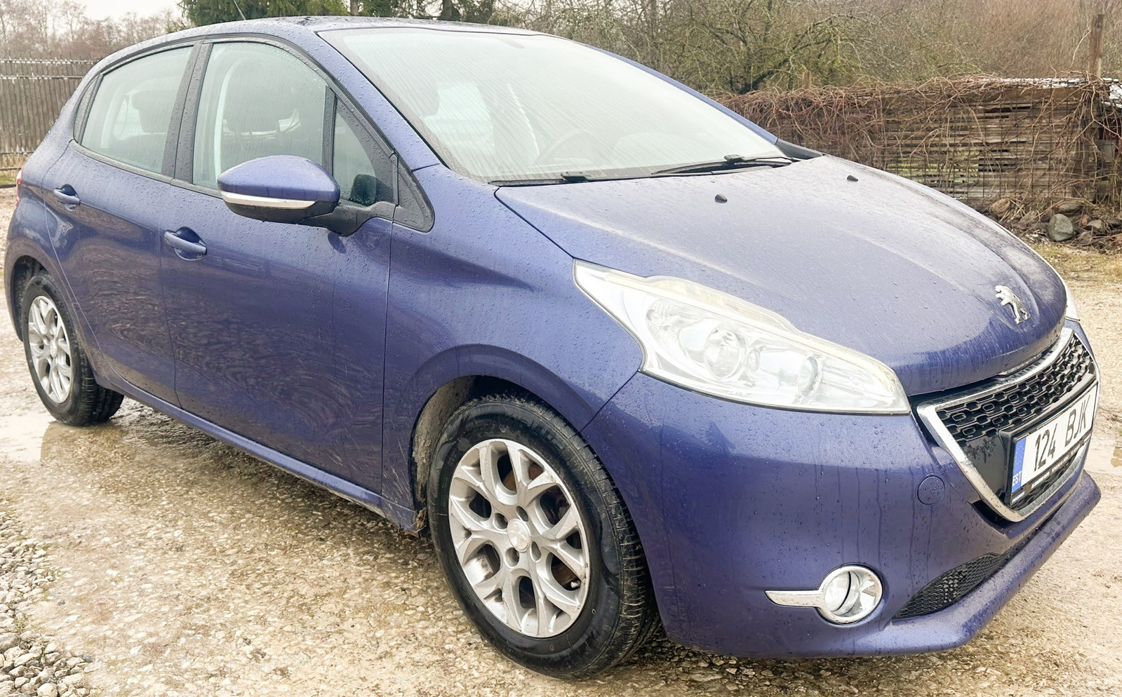Peugeot 208 2013, photo 2/7
