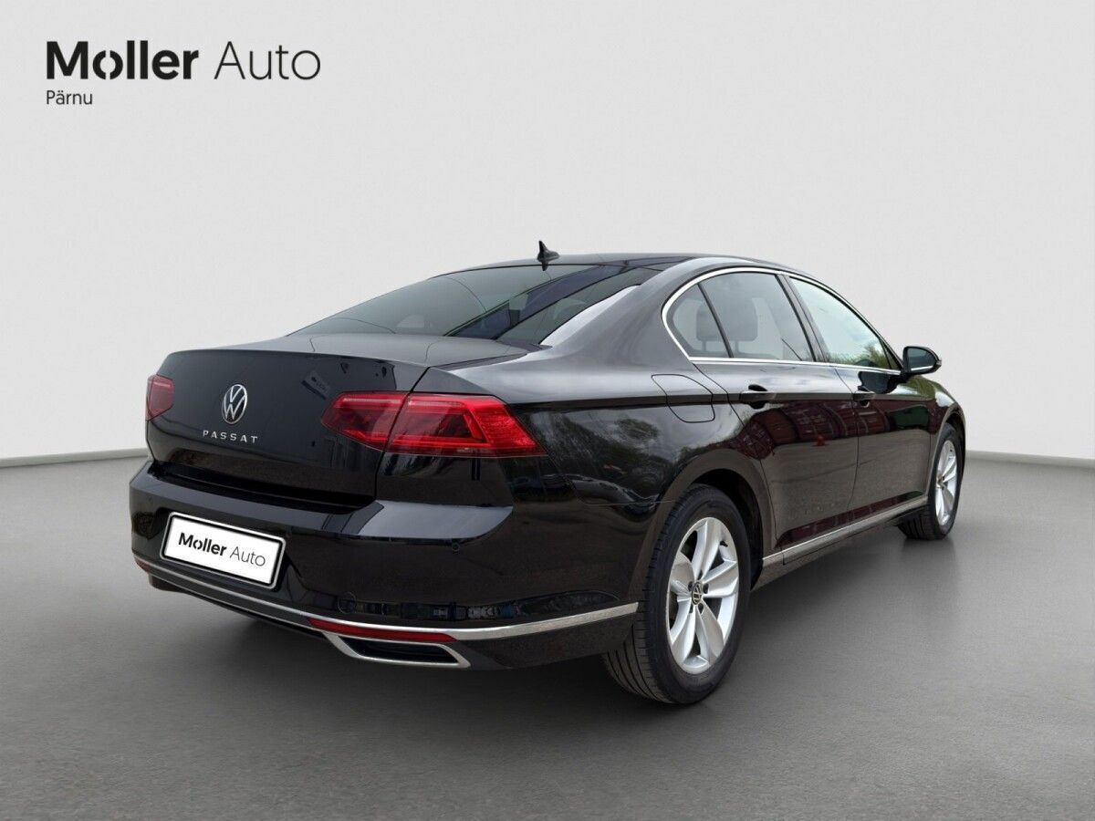 Volkswagen Passat 2021, photo 2/7