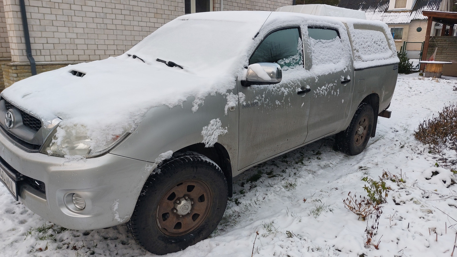 Toyota Hilux 2011, kuva 2/4