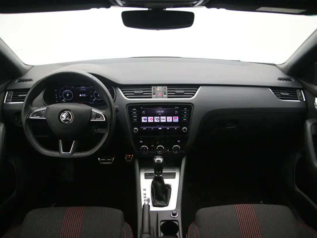 Škoda Octavia 2019, photo 2/32
