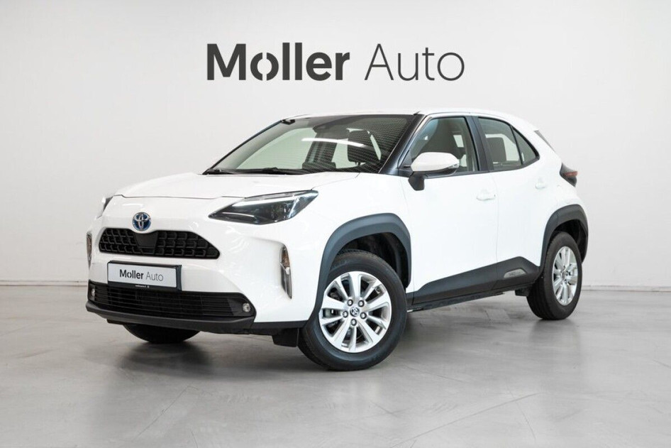 Toyota Yaris, 2024, 1.5, 68 kW, подключаемый гибрид (бензин/электричество), автомат, передний привод