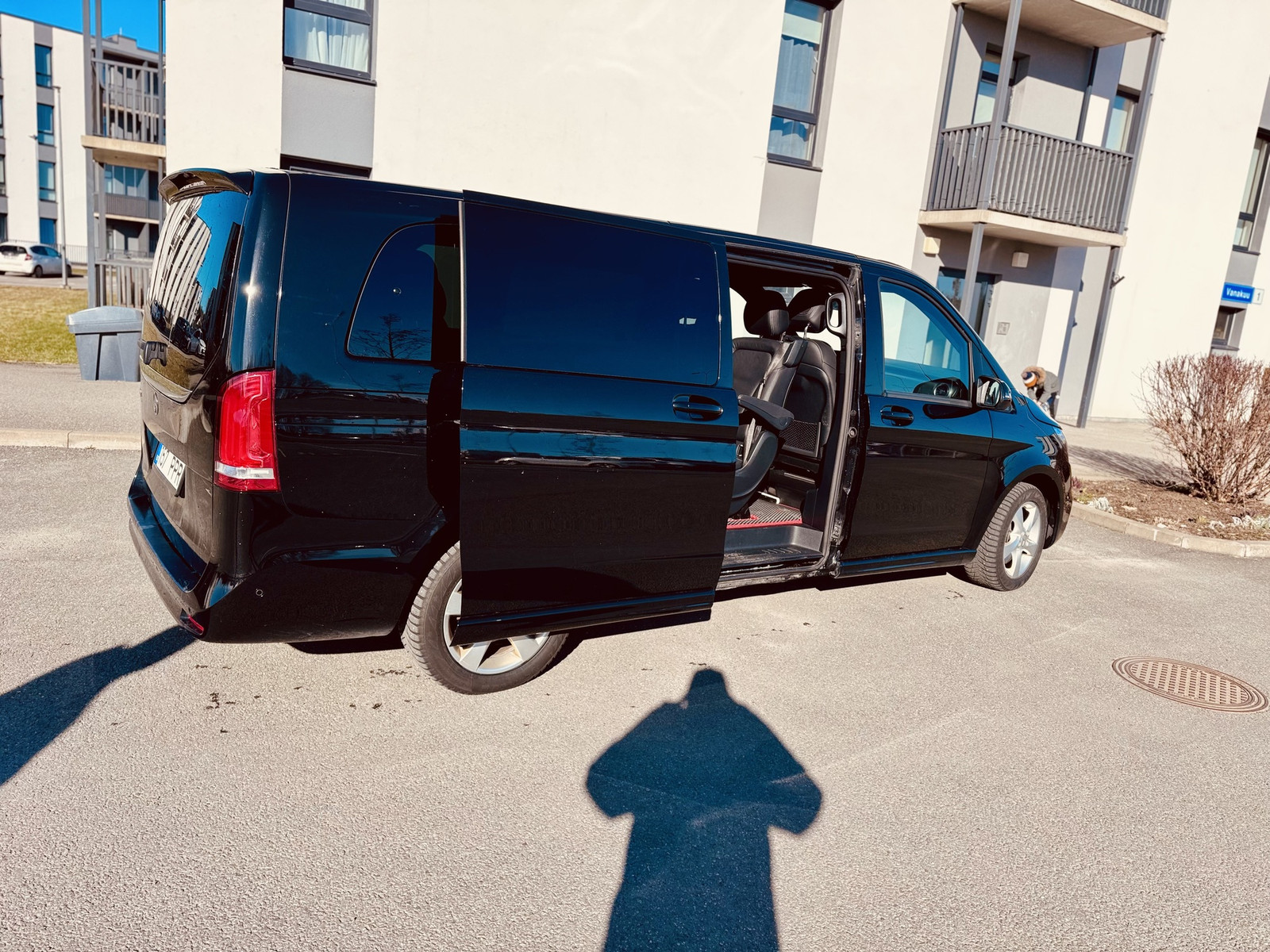 Mercedes-Benz V 250 2023, kuva 3/10