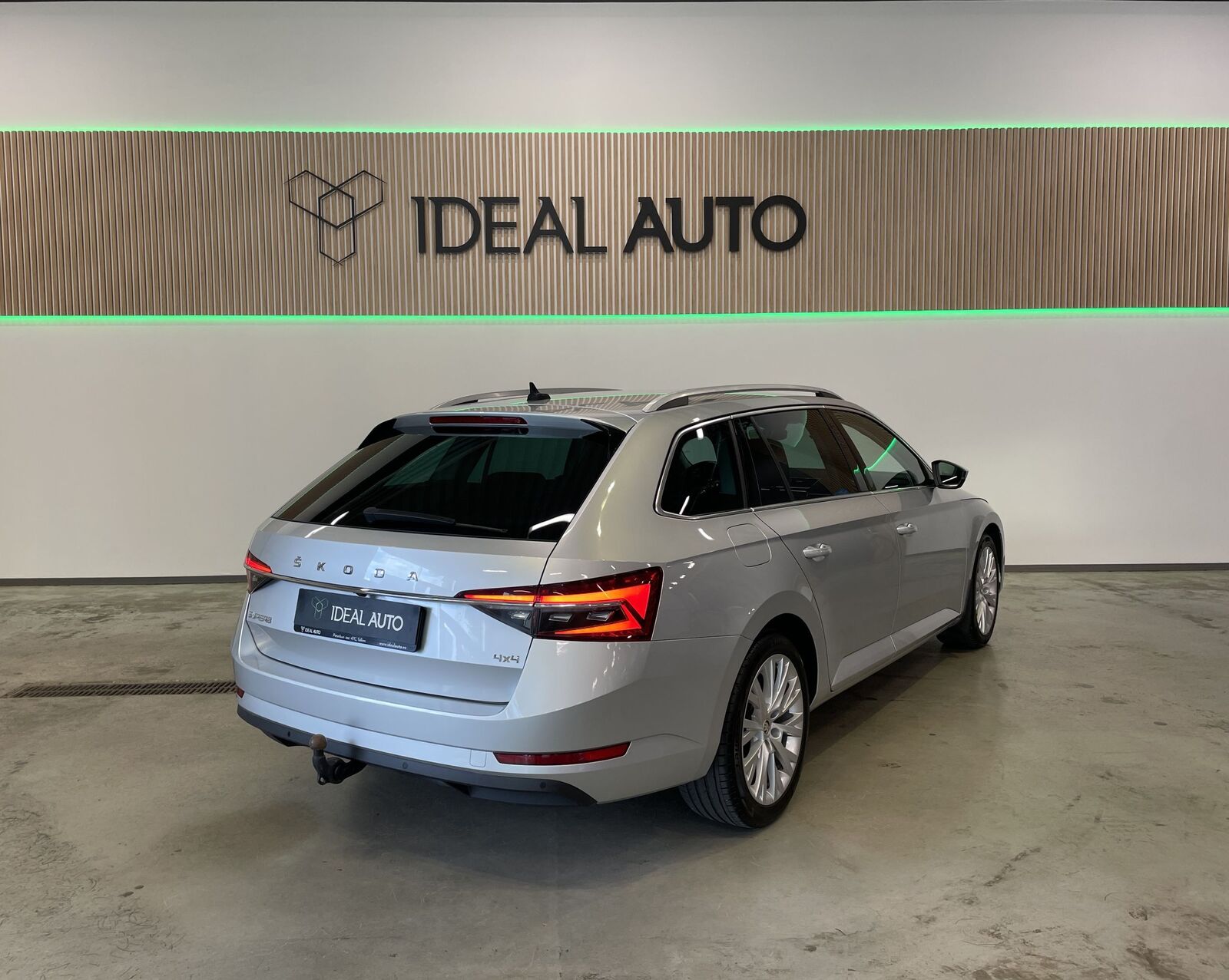 Škoda Superb 2020, kuva 4/10