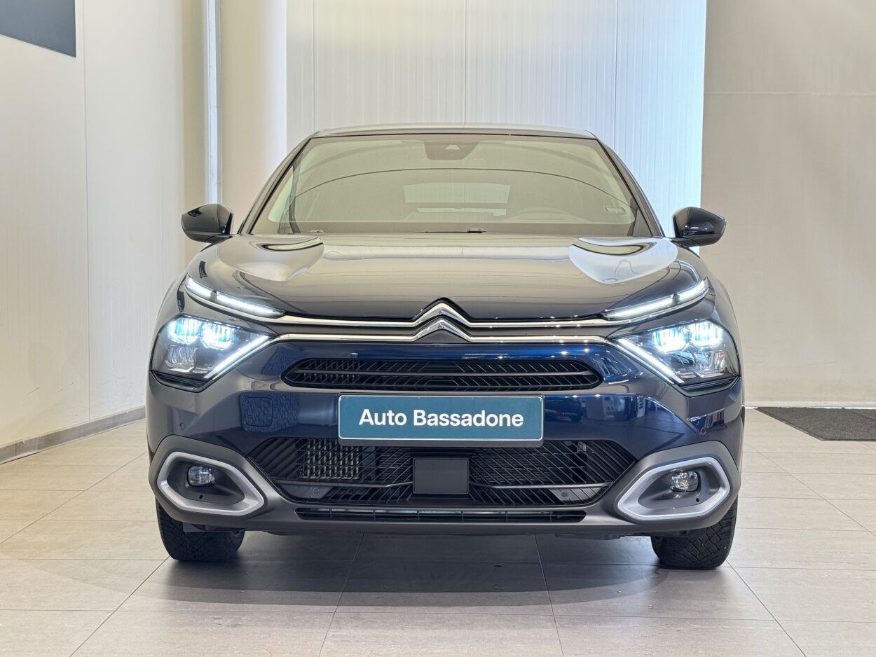 Citroën C4 2024, photo 2/10