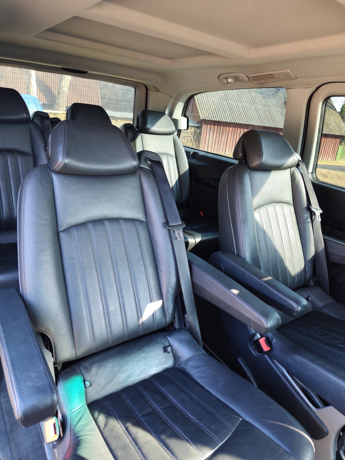 Mercedes-Benz Viano 2011, photo 4/12
