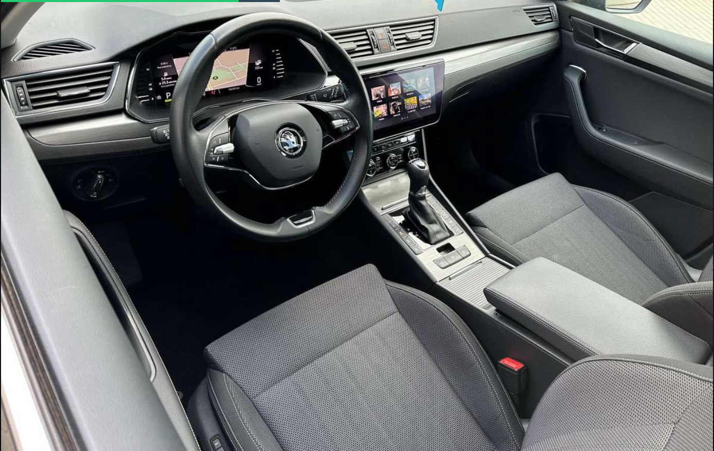 Škoda Superb 2020, photo 7/11