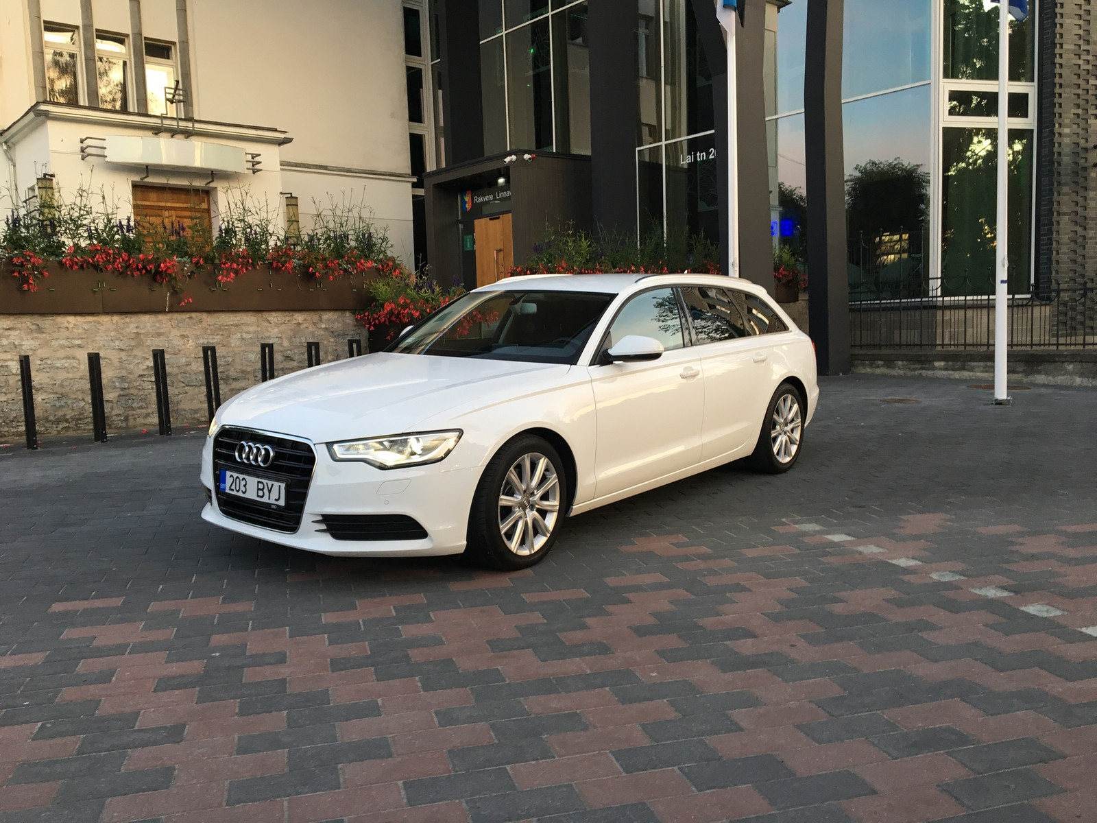 Audi A6 2014, photo 2/14