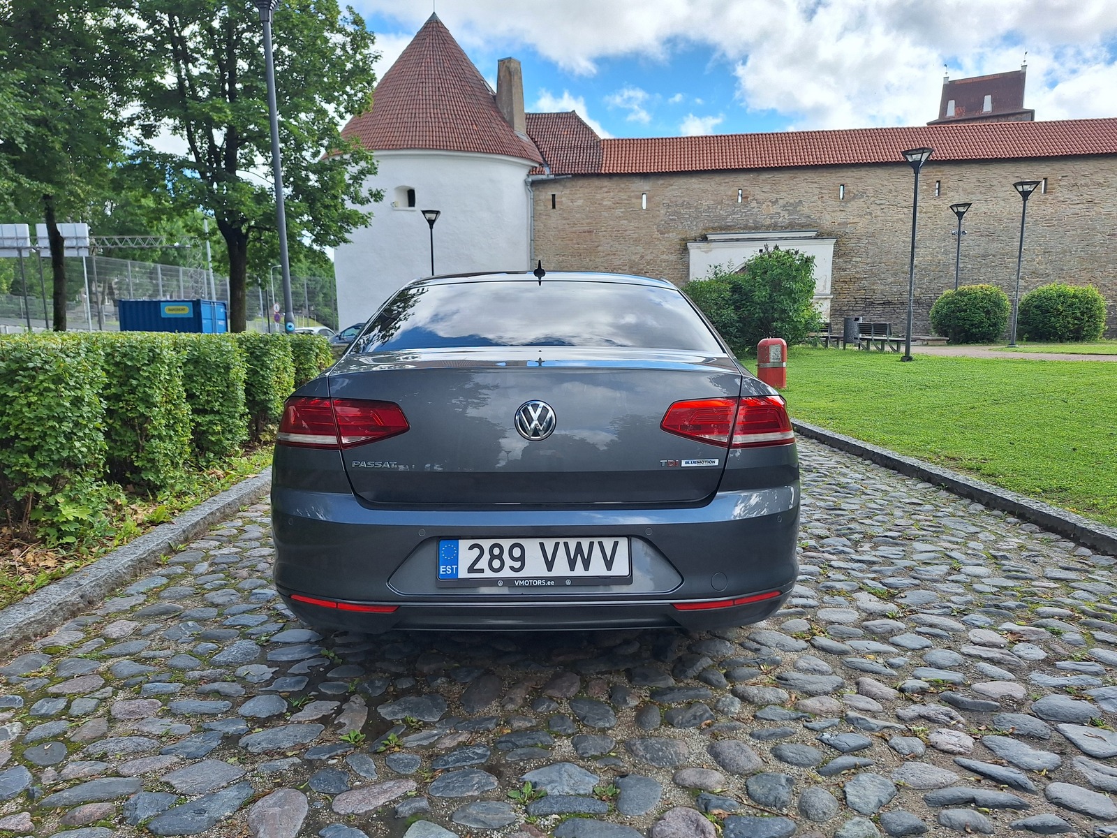 Volkswagen Passat 2016, photo 4/10