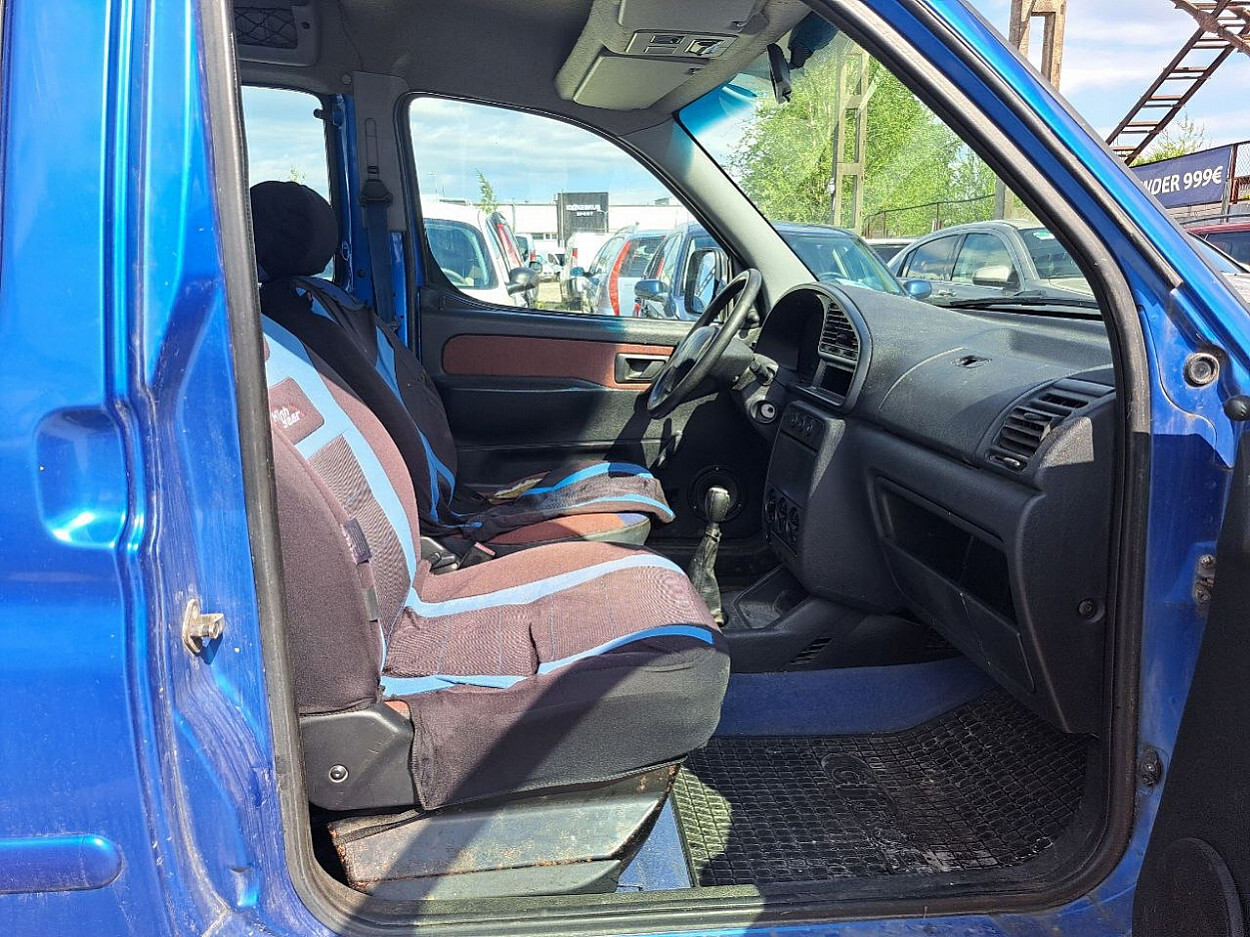 Citroën Berlingo 1998, photo 6/7