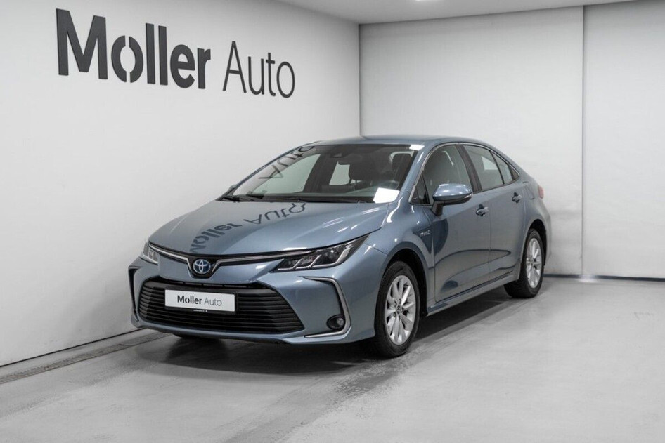 Toyota Corolla, 2019, 1.8, 90 kW, подключаемый гибрид (бензин/электричество), автомат, передний привод