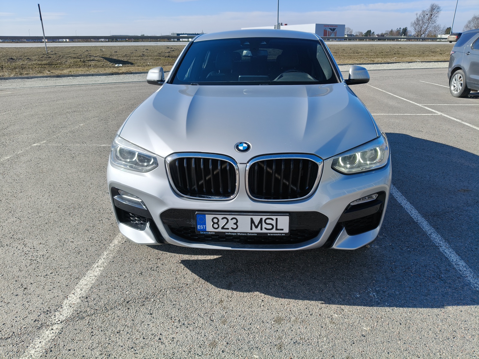 BMW X4 2019, kuva 2/12