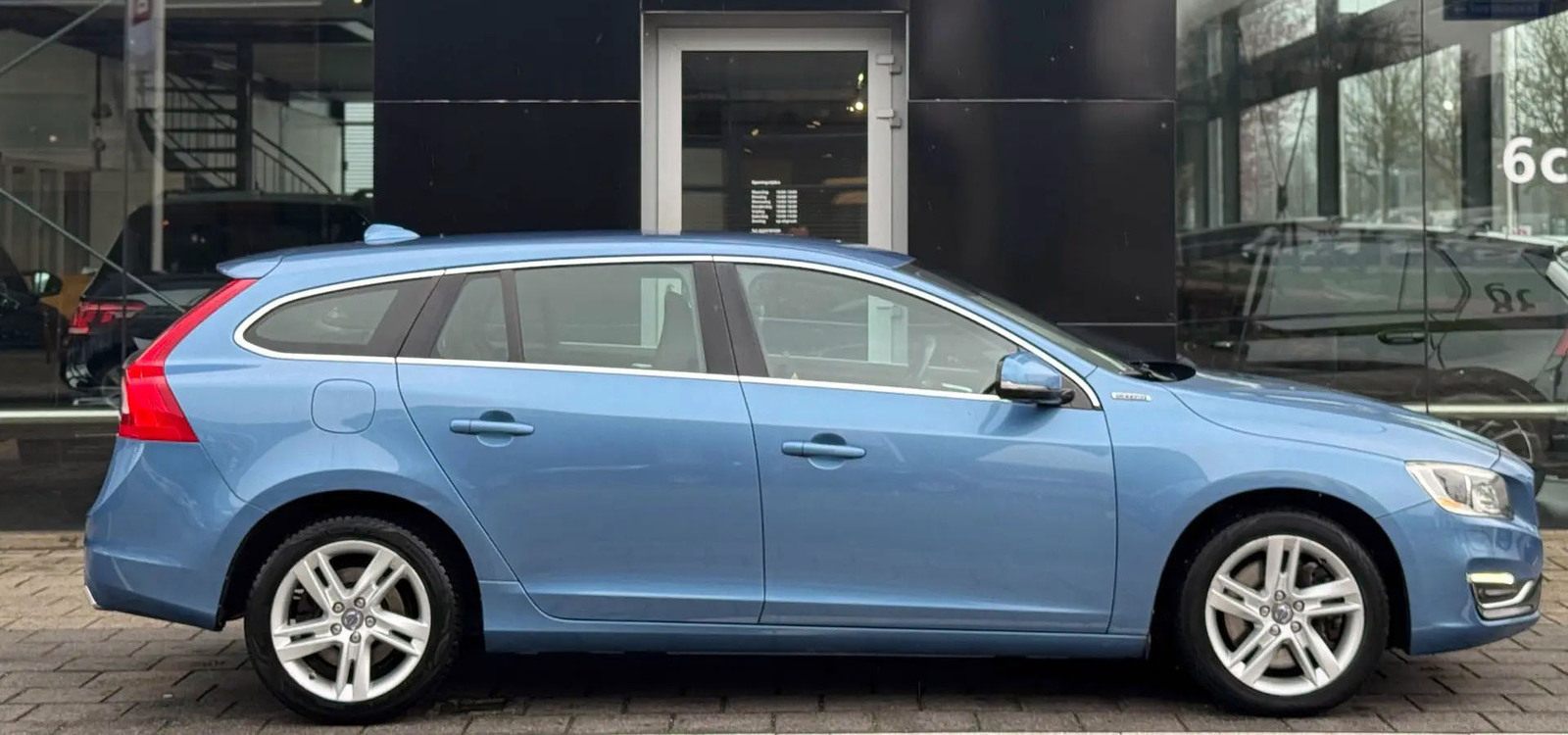 Volvo V60 2014, kuva 4/30
