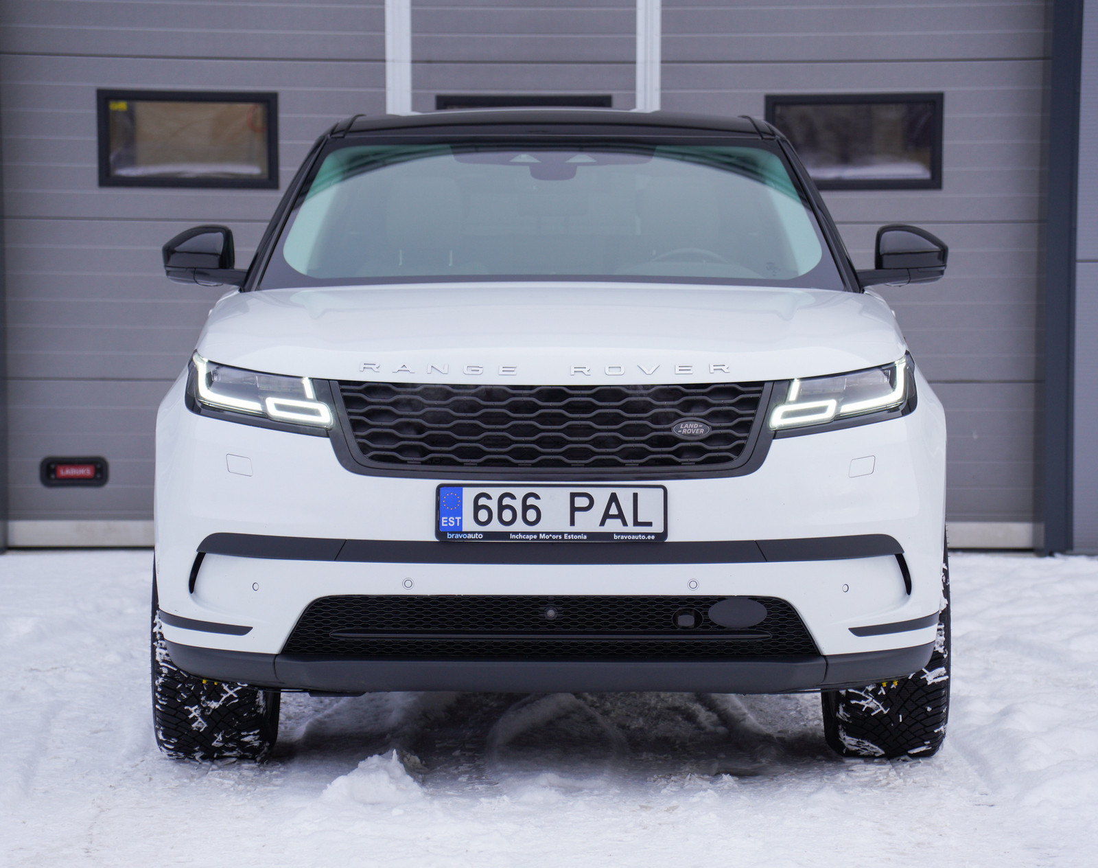 Land Rover Range Rover Velar 2021, kuva 5/22