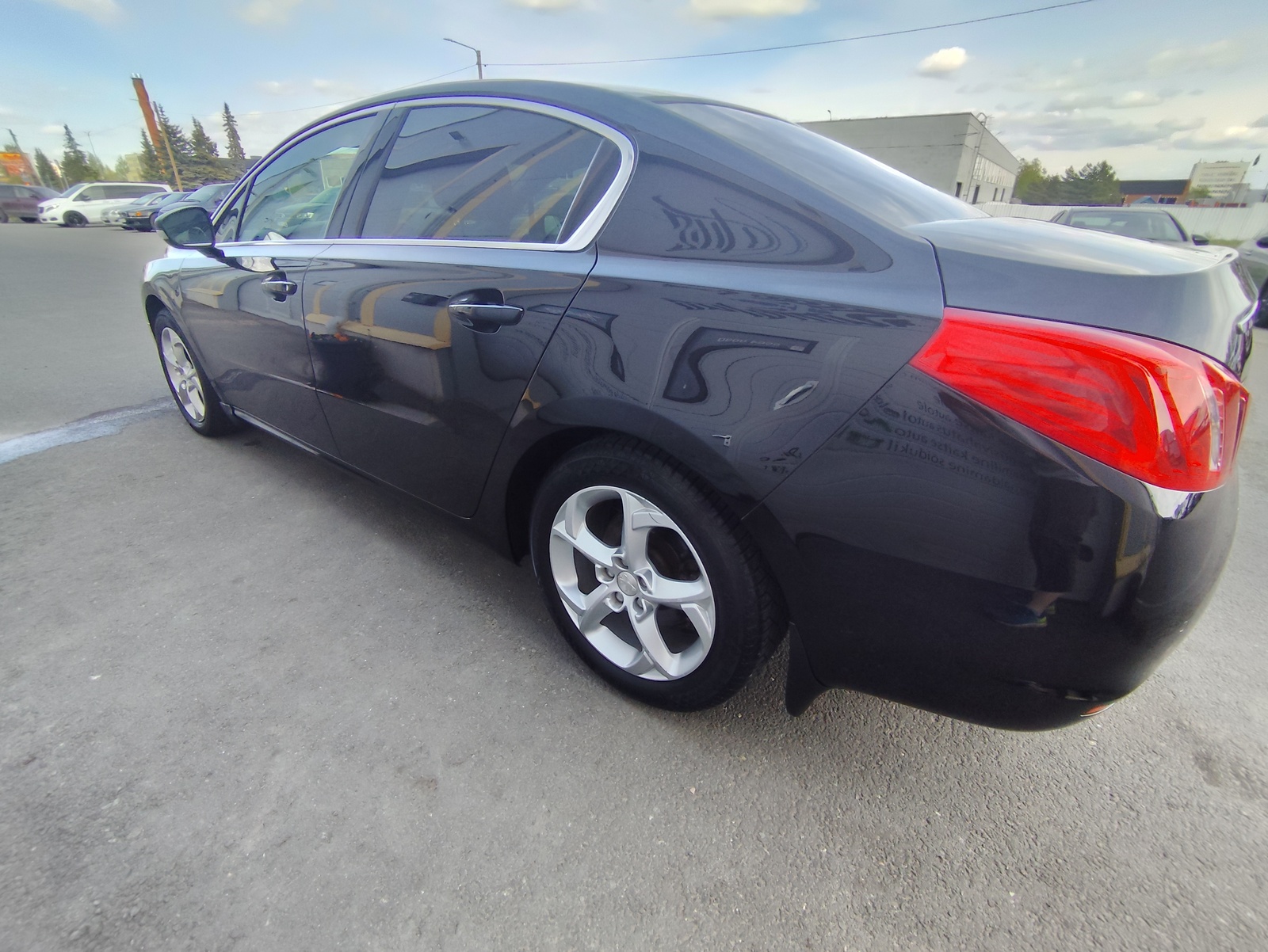 Peugeot 508 1.6 115kW 2014, photo 4/10