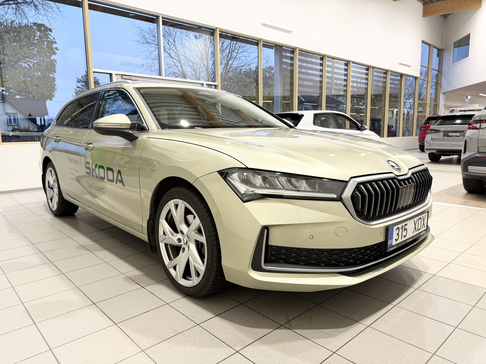 Škoda Superb 2024, photo 5/12