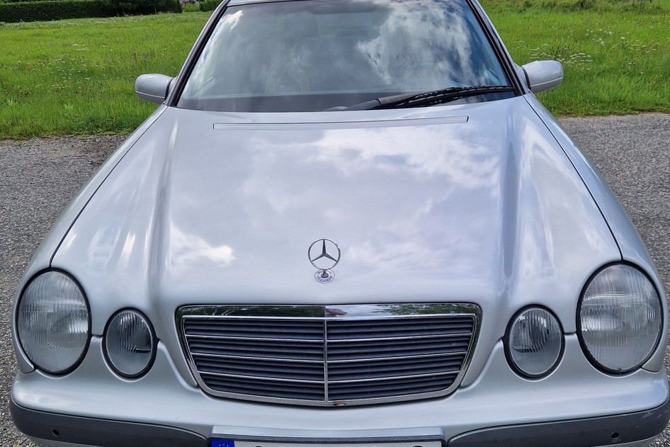 Mercedes-Benz E 240, 2001, 2.6, 125 kW, benzīns, manuālā, aizmugurējā piedziņa