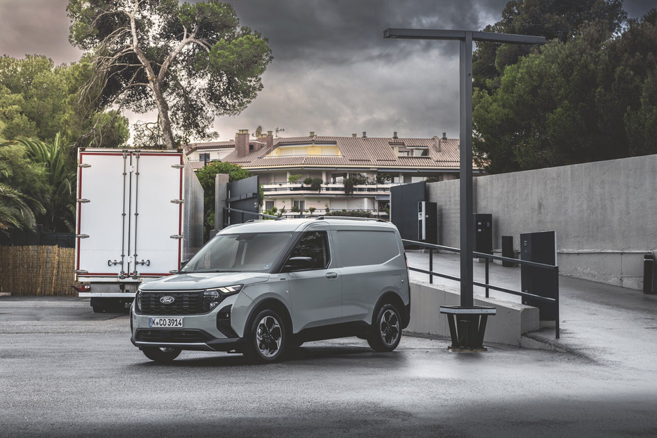 Ford Transit Courier, 1.0, 74 kW, petrol, manual, front-wheel drive