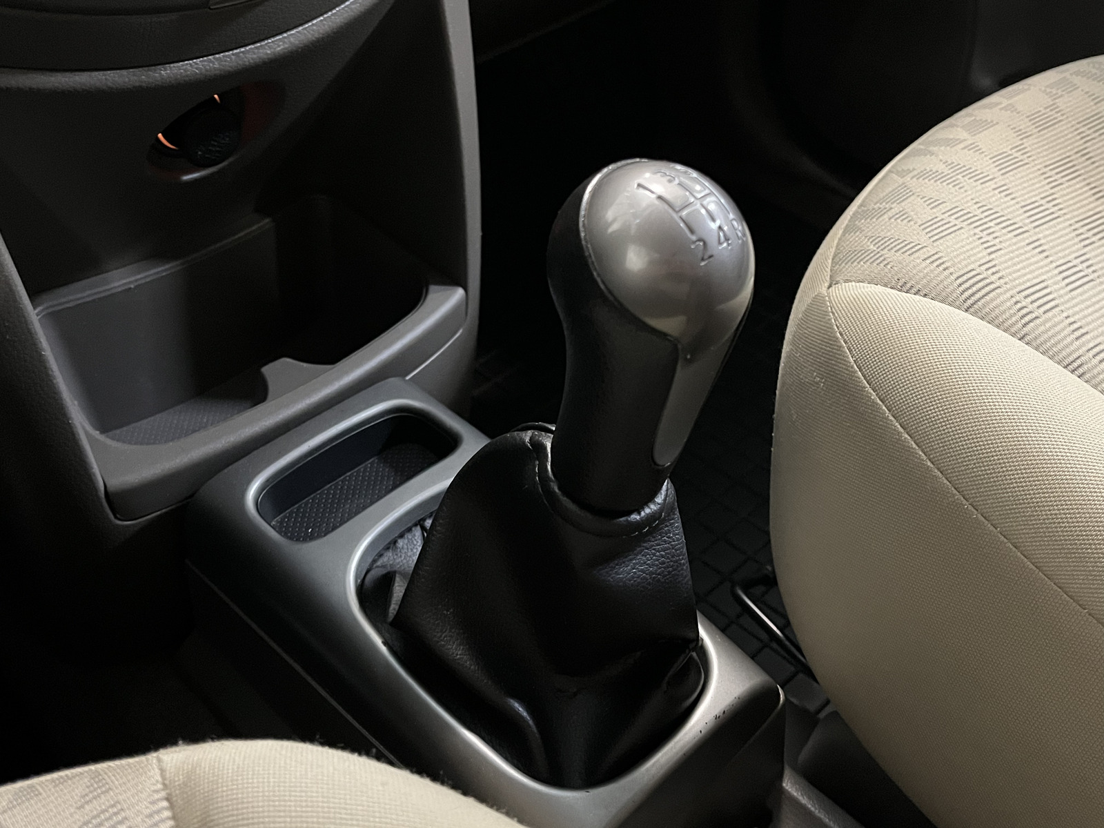 Nissan Note City 2006, photo 7/10