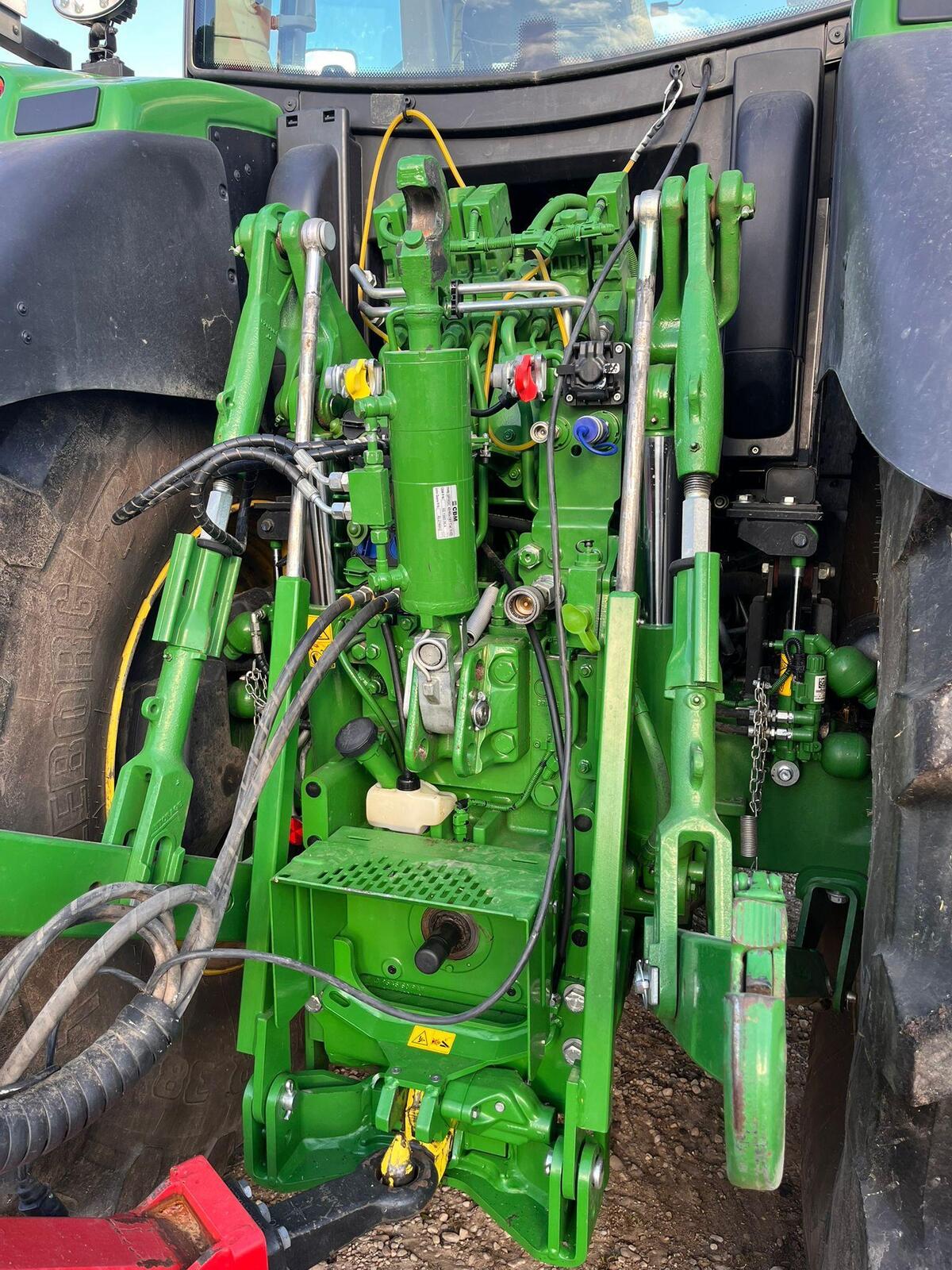 John Deere 6215R, kuva 5/13