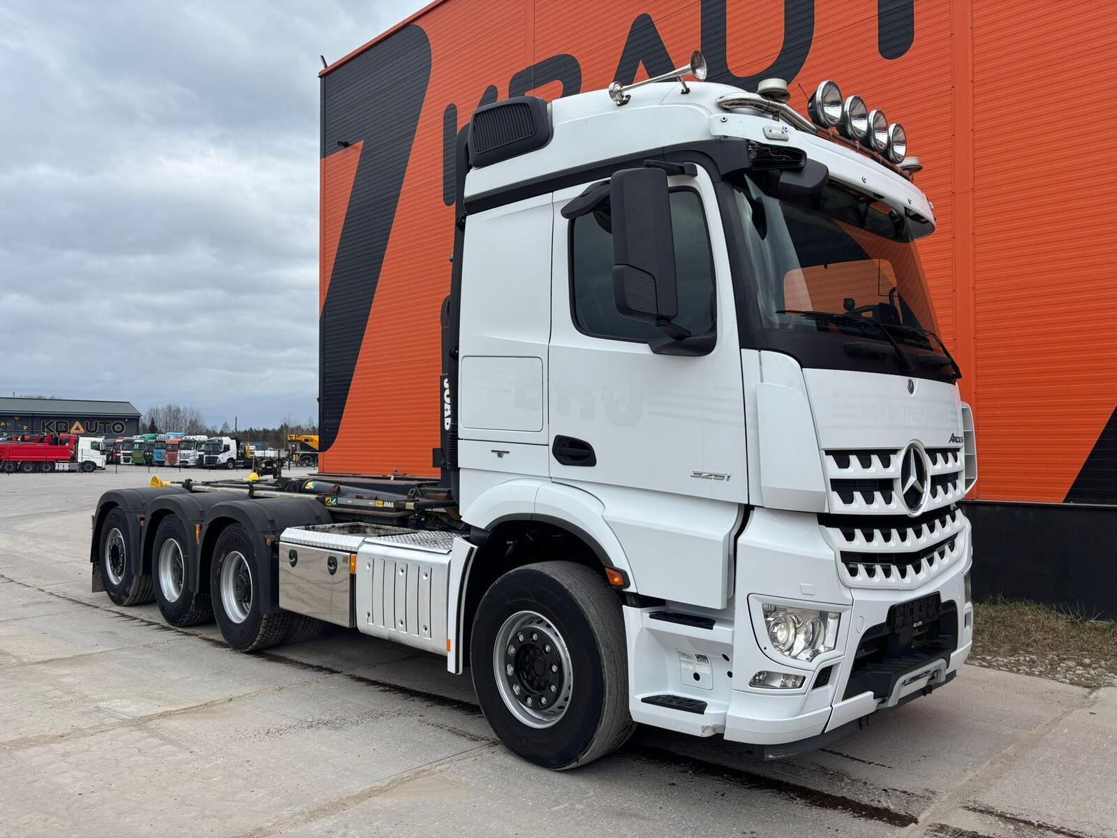 Mercedes-Benz Arocs 3251 8x4*4 2017, kuva 4/10