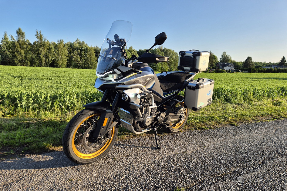 CFMOTO 800MT, 2022, 0.8, 67 kW, bensiin, manuaal, tagavedu