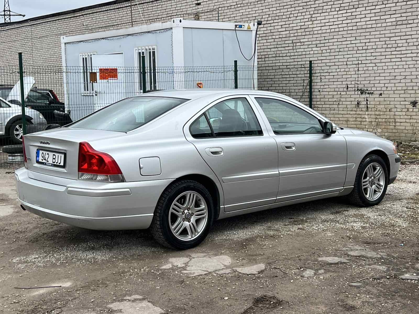 Volvo S60 2008, kuva 7/11