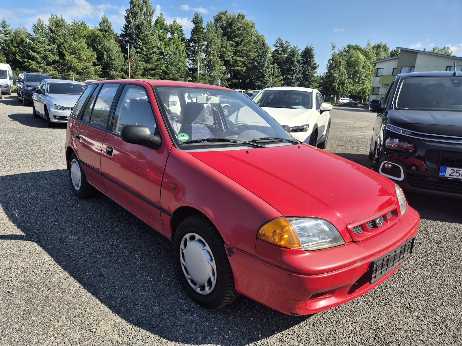 Subaru Justy 2001, photo 2/7