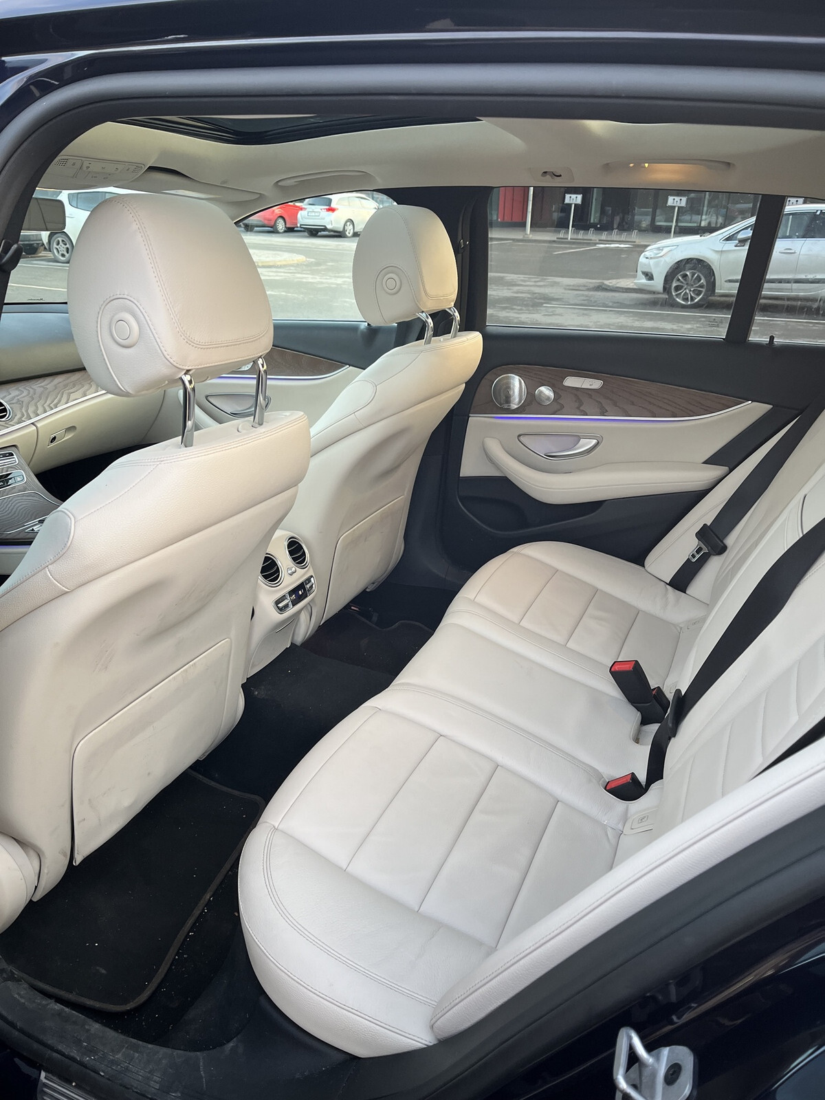 Mercedes-Benz E 400 2020, kuva 5/8