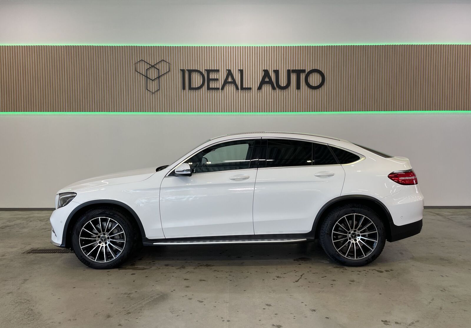 Mercedes-Benz GLC 220 2018, photo 2/10