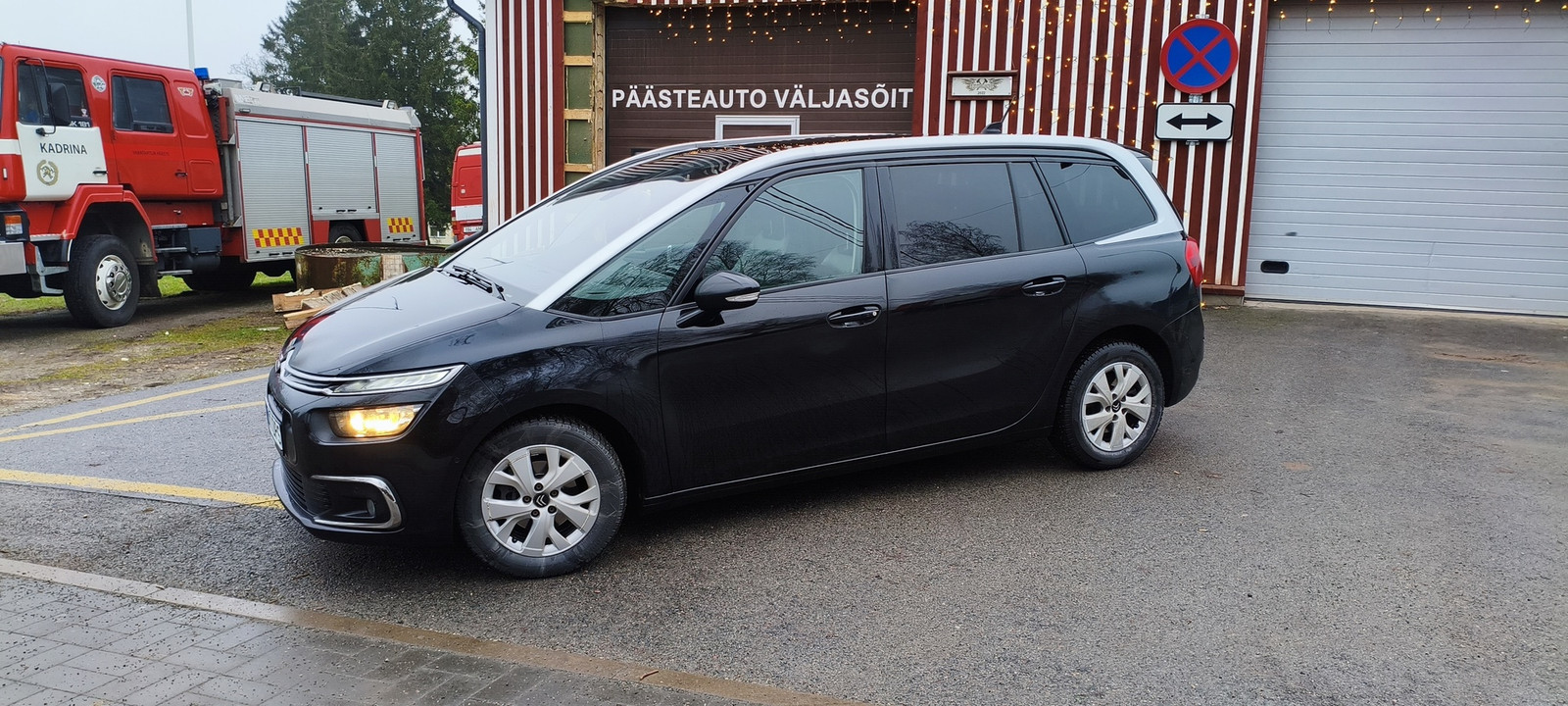 Citroën Grand C4 Picasso 2018, photo 2/20