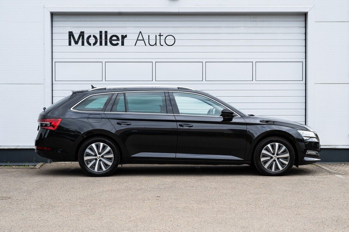 Škoda Superb 2023, kuva 5/10