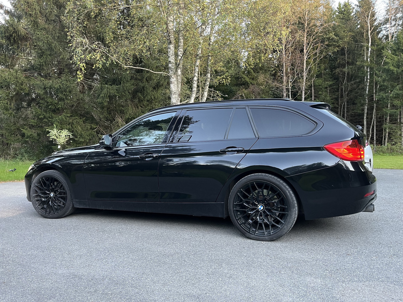 BMW 330 2014, kuva 3/7
