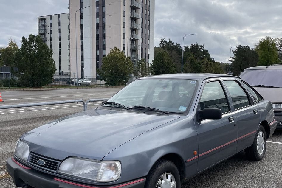Ford Sierra, 1990, 1.6, 59 kW, benzinas, mechaninė, galiniai varomieji ratai