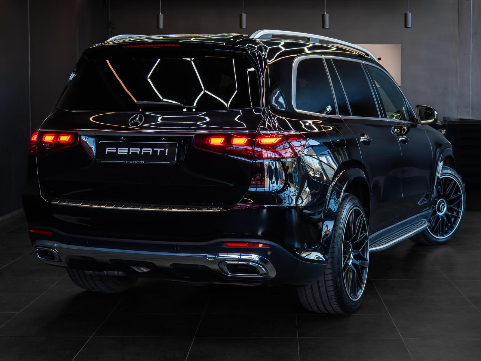 Mercedes-Benz GLS 450 2024, photo 2/10