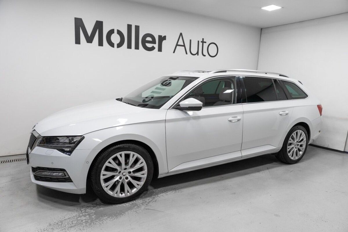 Škoda Superb 2021, photo 5/33