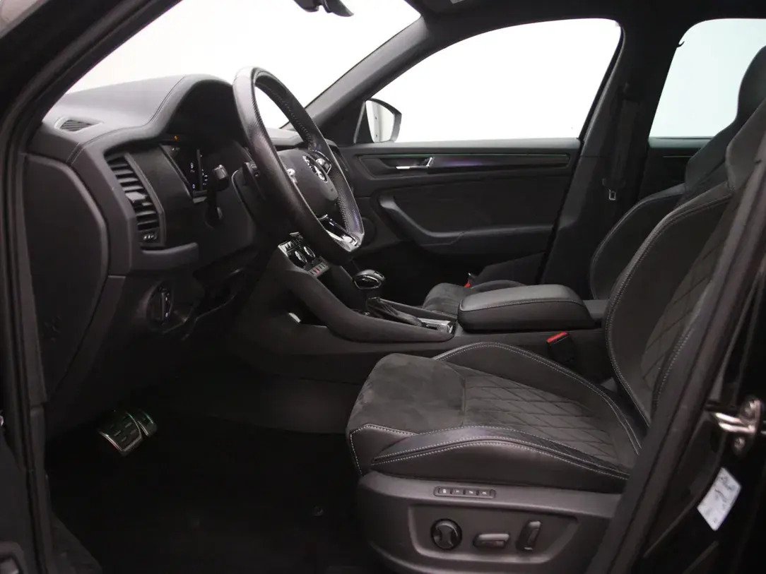 Škoda Kodiaq 2022, photo 4/10