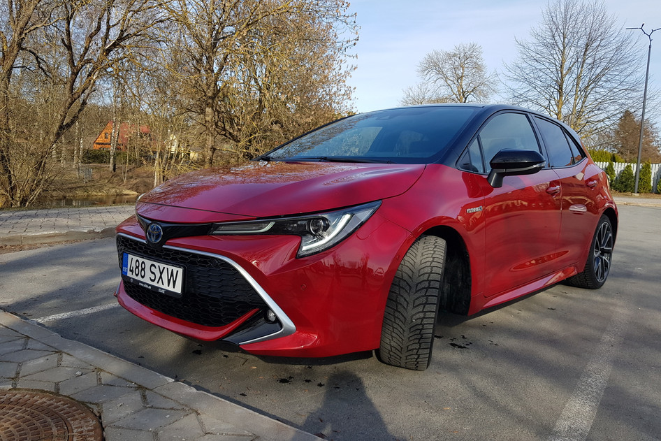 Toyota Corolla, 2019, 2.0, 112 kW, hübriid (bensiin/elekter), automaat, esivedu