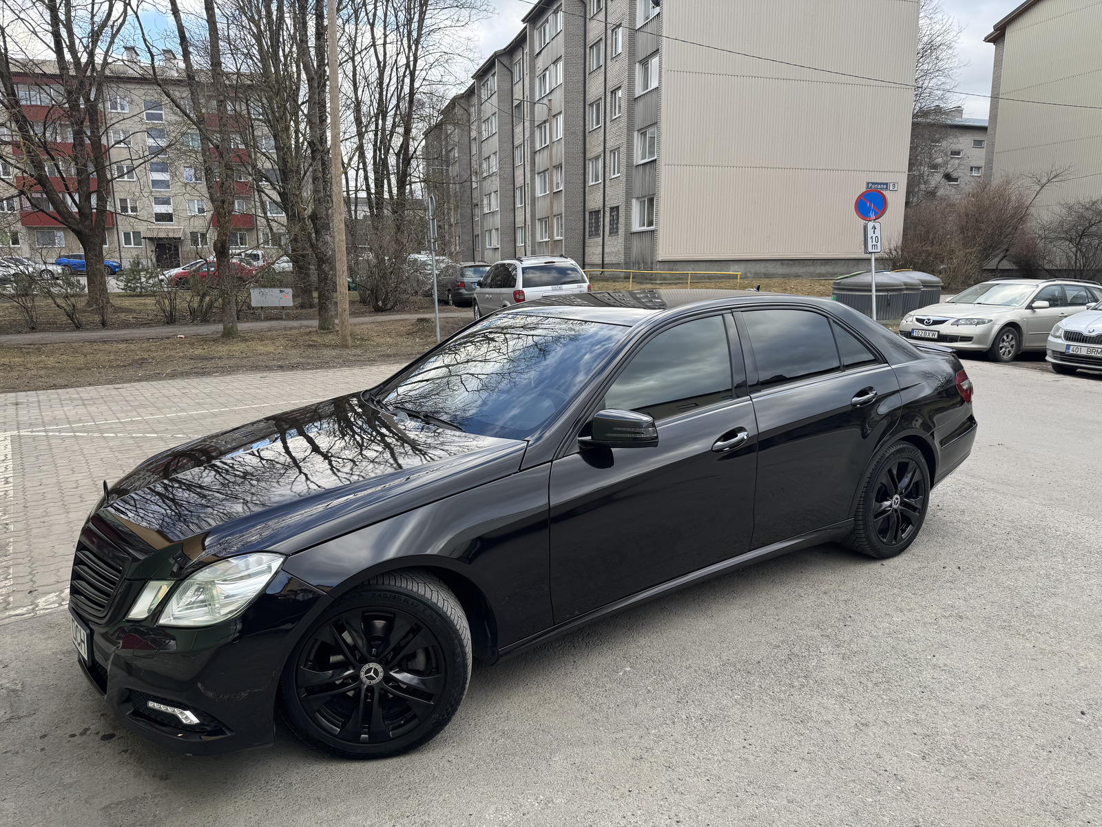 Mercedes-Benz E 220
