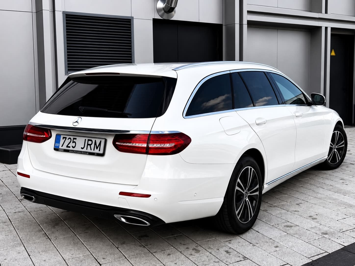 Mercedes-Benz E 200 2019, kuva 4/11