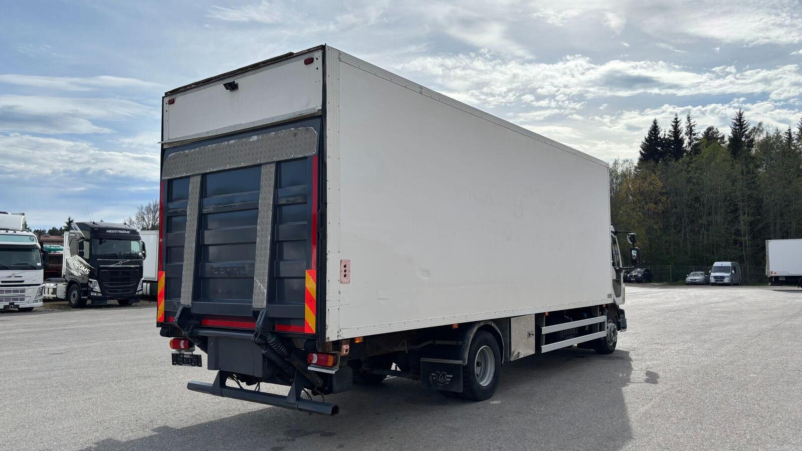Volvo FL240 2009, photo 4/27
