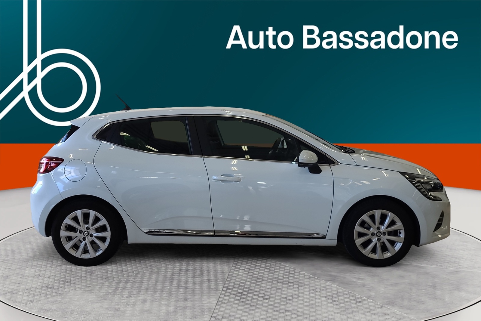 Renault Clio 2023, photo 6/10