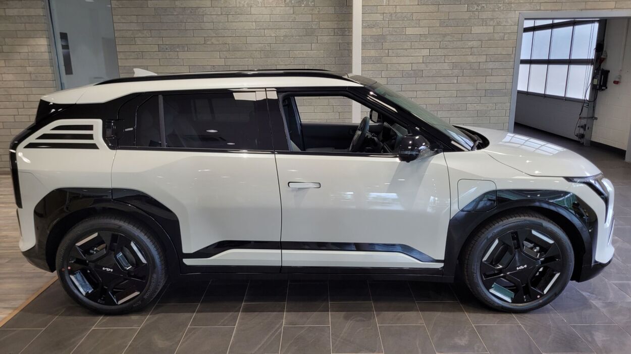 Kia EV3 GT Line TX 81,4 kw 50kW 2026, photo 4/18