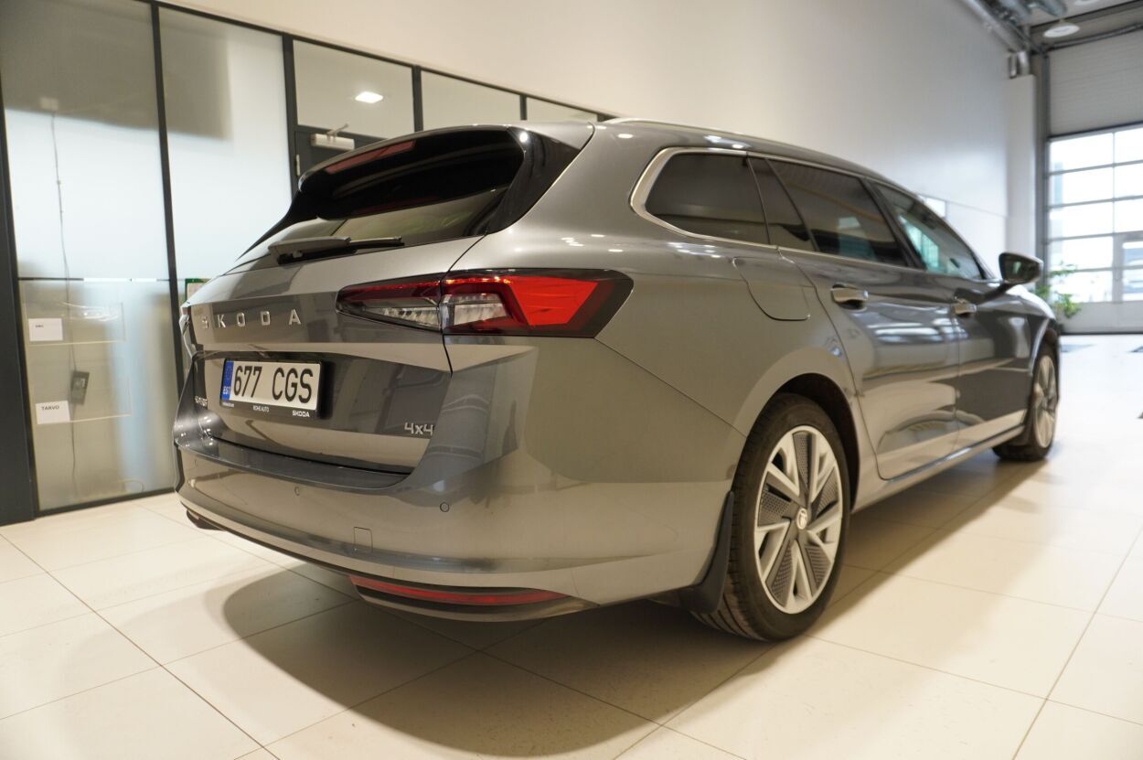 Škoda Superb 2025, photo 3/25